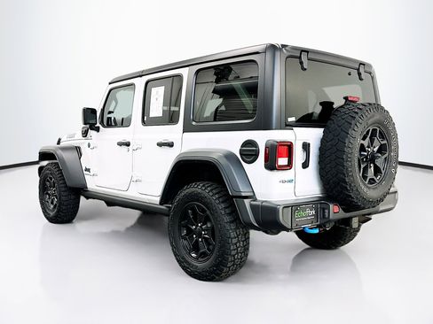 Used 2023 Jeep Wrangler Unlimited w/ Cold Weather Group AWD/4WD image 5
