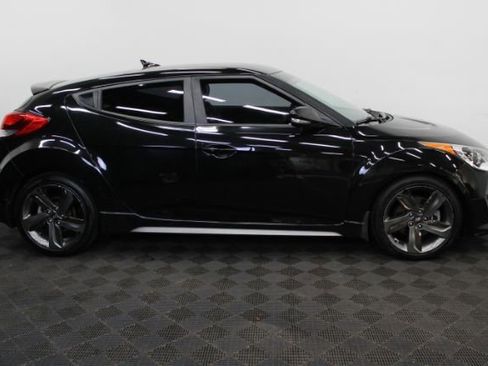 Used 2014 Hyundai Veloster Turbo FWD image 4