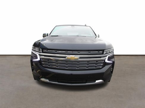 Used 2021 Chevrolet Tahoe Premier w/ Premium Package AWD/4WD image 8
