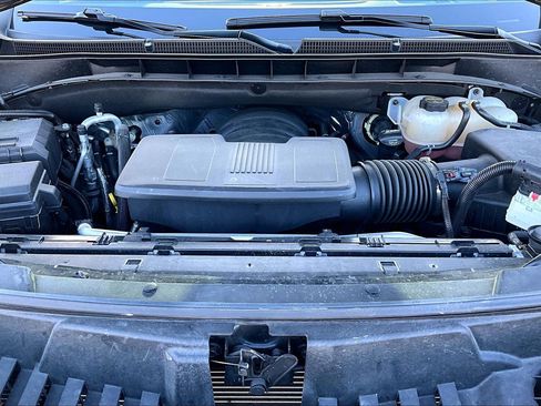 Used 2024 Cadillac Escalade ESV Premium Luxury image 10