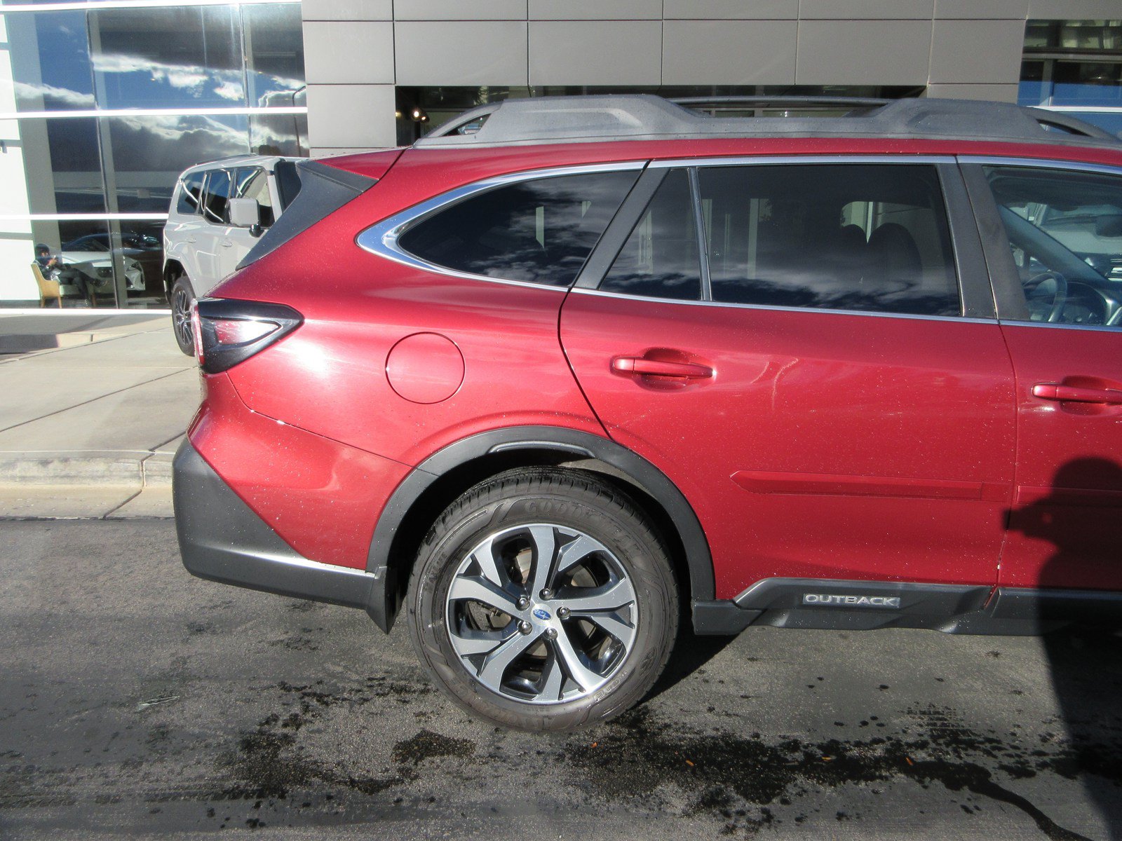 Used 2020 Subaru Outback Limited XT w/ Popular Package #2 AWD/4WD image 11