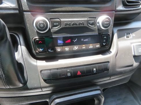 Used 2024 RAM ProMaster 2500 w/ Convenience Group FWD image 26