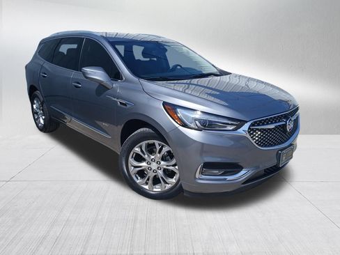 Used 2020 Buick Enclave Avenir w/ Avenir Technology Package image 2