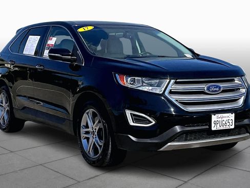 Used 2017 Ford Edge Titanium w/ Technology Package image 2
