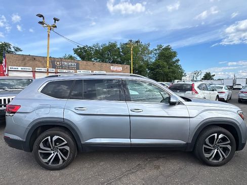 Used 2021 Volkswagen Atlas SEL Premium AWD/4WD image 4