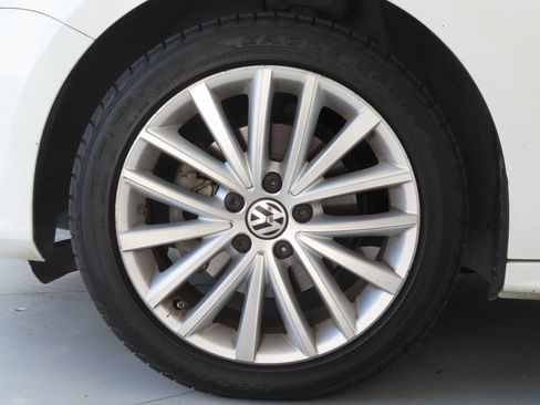 Used 2016 Volkswagen Jetta SEL FWD image 29