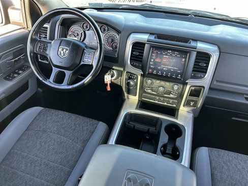 Used 2020 RAM 1500 Classic SLT w/ Luxury Group image 11