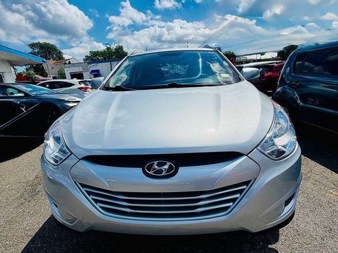 Used 2011 Hyundai Tucson GLS AWD/4WD image 4