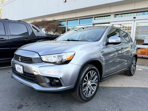 Used 2016 Mitsubishi Outlander Sport ES FWD image 3