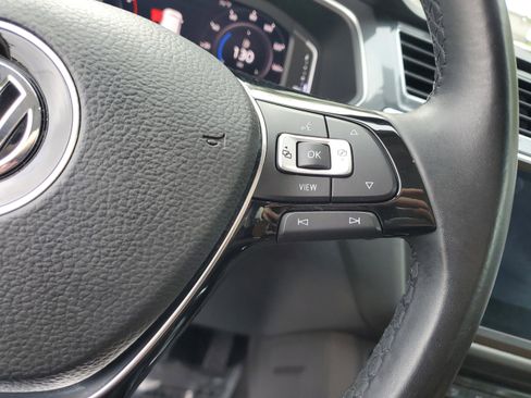 Used 2019 Volkswagen Tiguan S FWD image 25