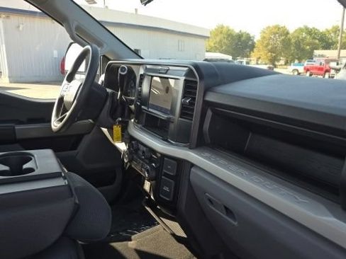 Used 2025 Ford F250 XL w/ STX Appearance Package AWD/4WD image 29