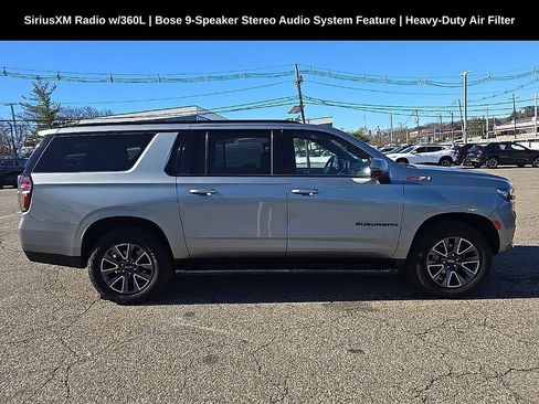 Used 2023 Chevrolet Suburban Z71 w/ Luxury Package image 2