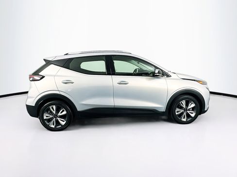 Used 2023 Chevrolet Bolt EUV LT w/ Convenience Package FWD image 10
