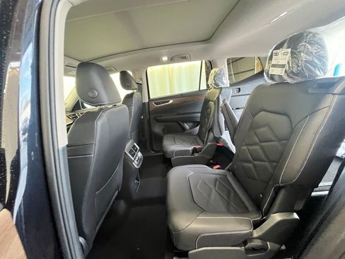 New 2026 Volkswagen Atlas SE image 22