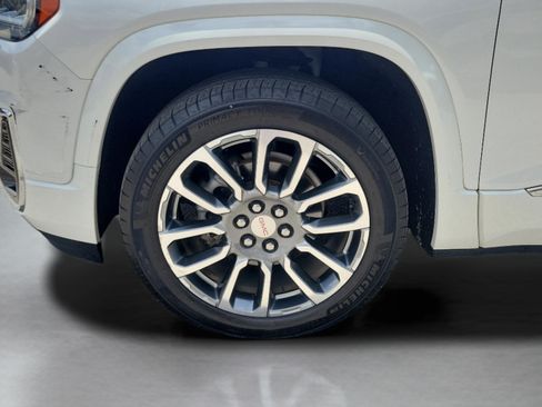 Used 2021 GMC Acadia Denali w/ Denali Technology Package FWD image 32