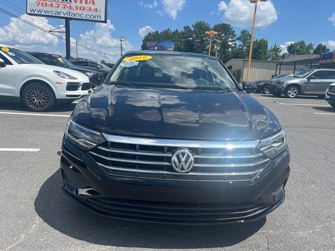 Used 2019 Volkswagen Jetta FWD image 2