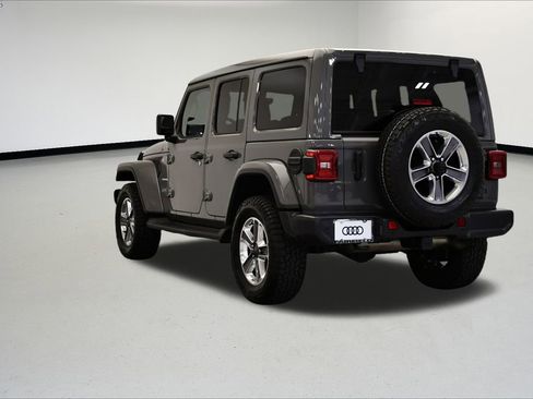 Used 2021 Jeep Wrangler Unlimited Sahara image 3