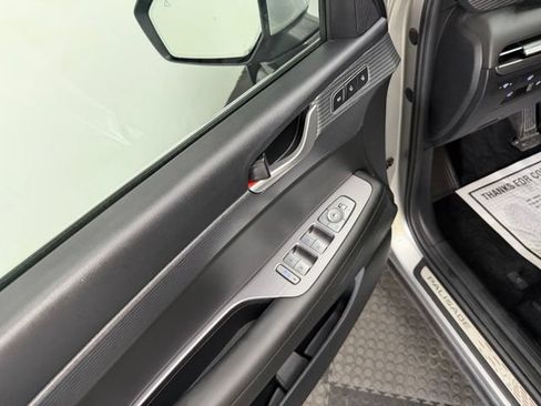 Used 2024 Hyundai Palisade Limited AWD/4WD image 25