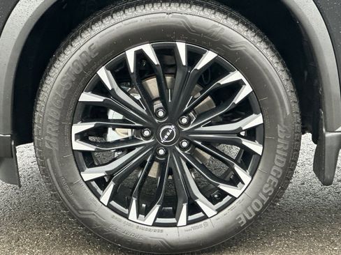 New 2026 Nissan Rogue SV AWD/4WD image 32