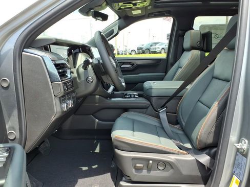 New 2026 GMC Yukon AT4 w/ AT4 Premium Plus Package AWD/4WD image 11