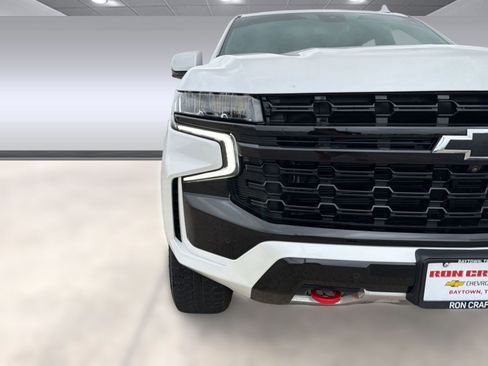 Used 2024 Chevrolet Tahoe Z71 w/ Luxury Package AWD/4WD image 23