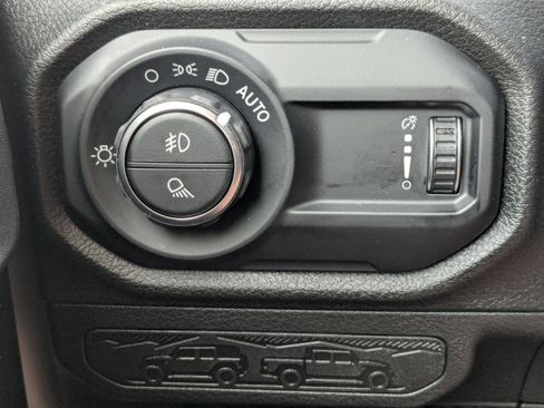 New 2025 Jeep Gladiator Sport image 36