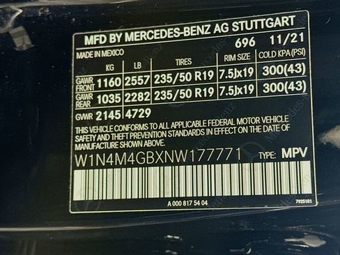 Used 2022 Mercedes-Benz GLB 250 image 30