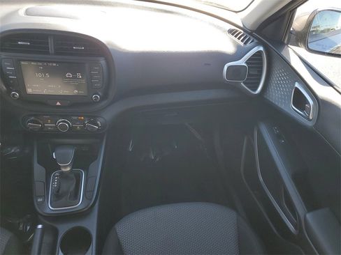 Used 2024 Kia Soul LX w/ Option Group 015 image 26