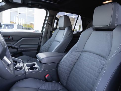 New 2026 Toyota 4Runner TRD Off-Road Premium AWD/4WD image 9