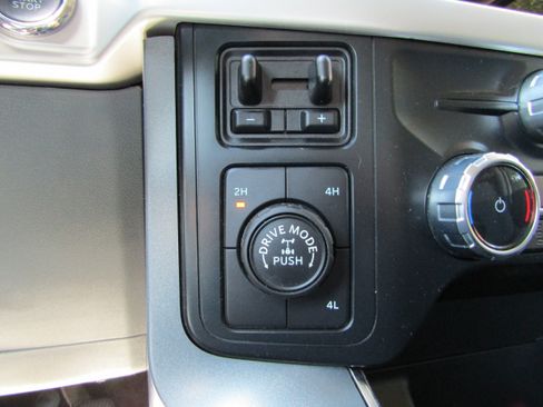 Used 2022 Ford F150 XLT w/ Equipment Group 302A High AWD/4WD image 25