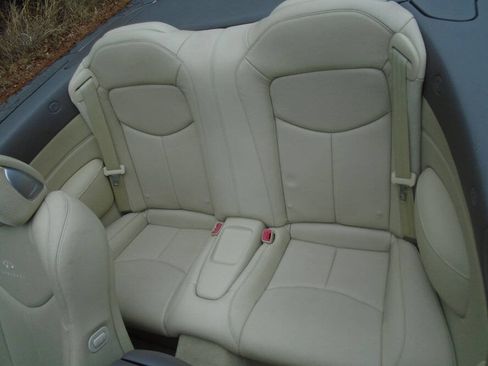 Used 2011 INFINITI G37 Sport w/ Premium Pkg image 11