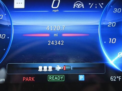 Used 2023 Mercedes-Benz EQS 580 4MATIC SUV image 17