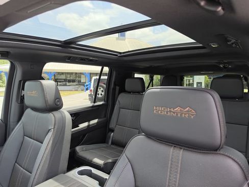 New 2026 Chevrolet Suburban High Country RWD image 25