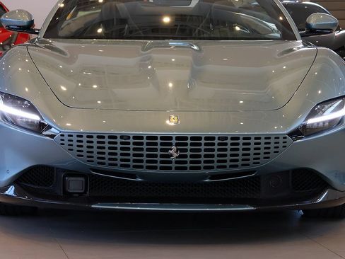 Certified 2024 Ferrari Roma Spider RWD image 33