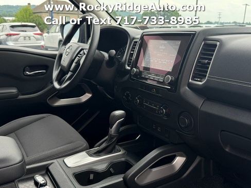 Used 2023 Nissan Frontier SV w/ Tow Package AWD/4WD image 14