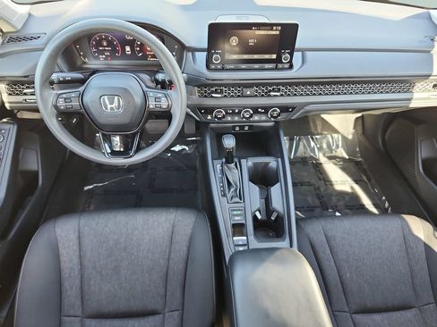 Certified 2023 Honda Accord EX image 18