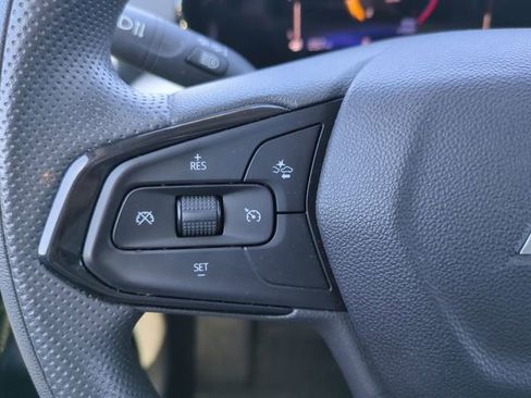 Certified 2025 Chevrolet Trax LT image 27