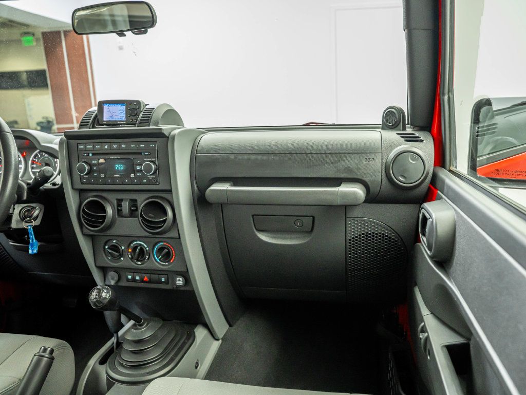 Used 2008 Jeep Wrangler Rubicon w/ Dual Top Group AWD/4WD image 39