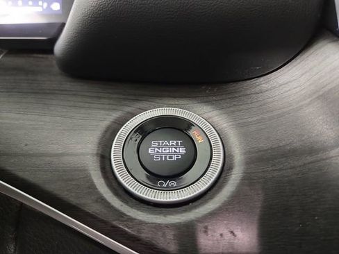 Used 2021 Jeep Grand Cherokee L Limited AWD/4WD image 25
