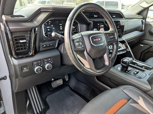 Certified 2024 GMC Sierra 1500 AT4 w/ Technology Package AWD/4WD image 10