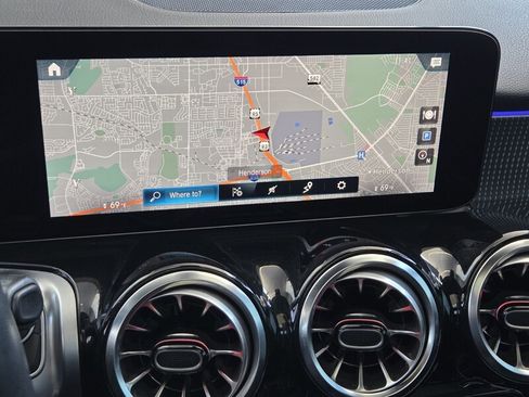 Certified 2022 Mercedes-Benz GLB 250 4MATIC image 30