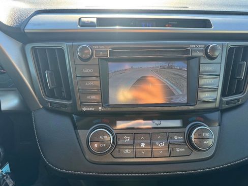 Used 2015 Toyota RAV4 XLE image 17