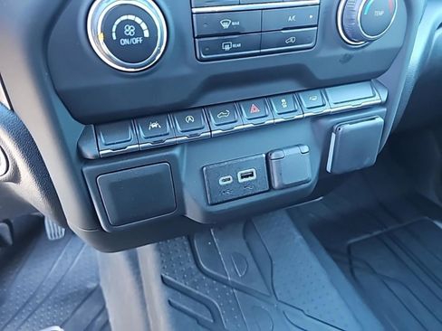 Used 2026 Chevrolet Silverado 1500 Custom image 21