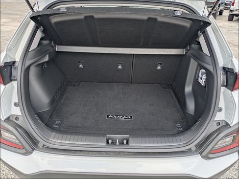 Used 2019 Hyundai Kona SEL w/ Cargo Package FWD image 13