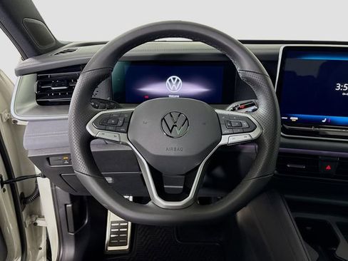 New 2026 Volkswagen Tiguan SE R-Line AWD/4WD image 12