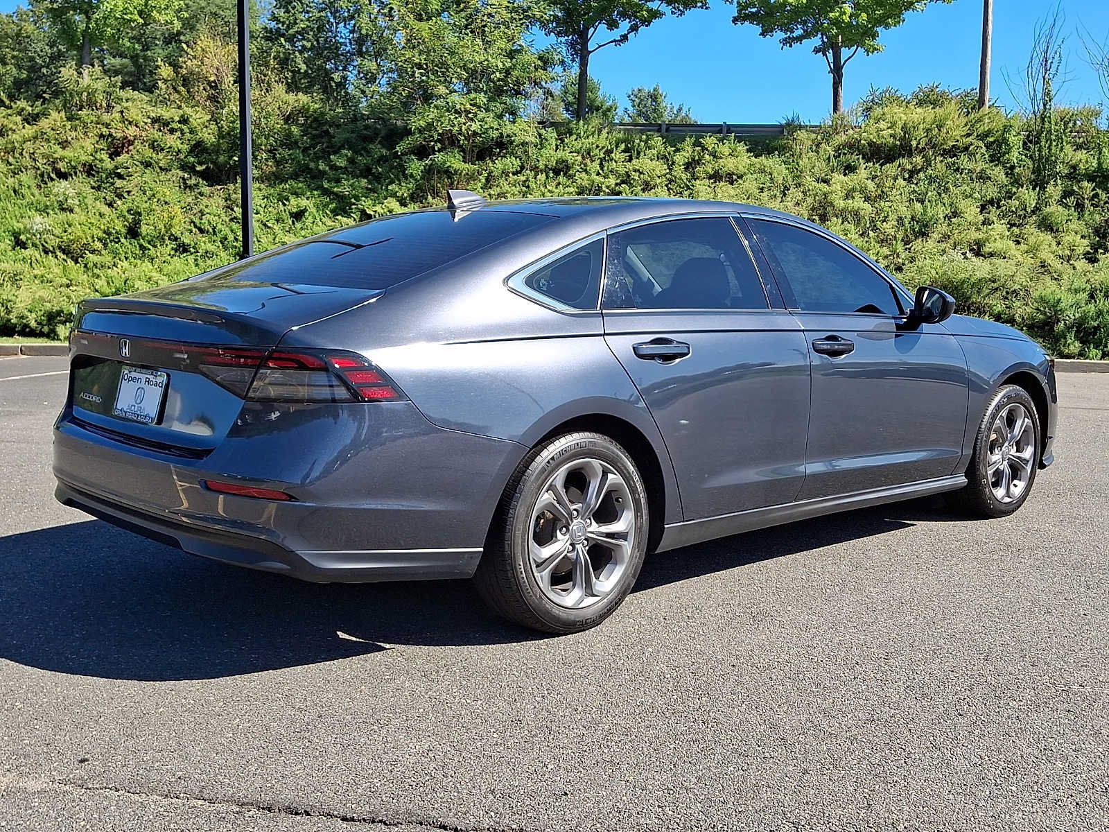 Used 2024 Honda Accord EX image 6