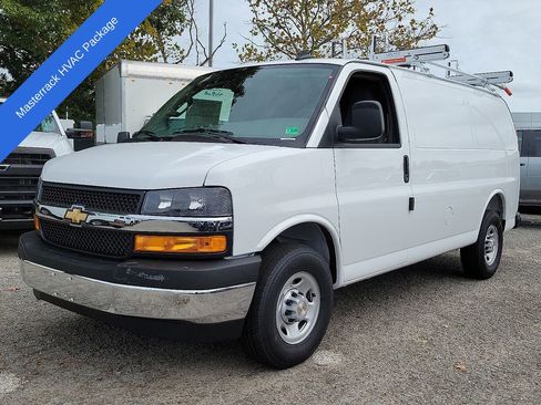 New 2025 Chevrolet Express 2500 Work Van 3D Cargo Van w/ Driver Convenience Package image 2