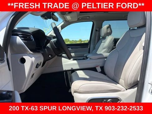 Used 2024 Jeep Wagoneer L 4WD w/ Premium Group I image 18