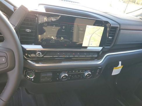 New 2026 GMC Sierra 1500 SLE image 14