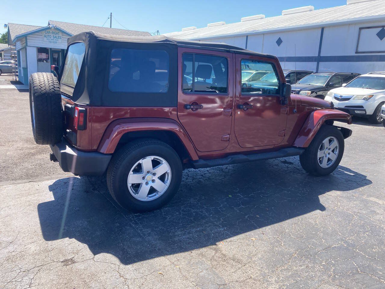 Used 2007 Jeep Wrangler Unlimited Sahara w/ Trailer Tow Group AWD/4WD image 8